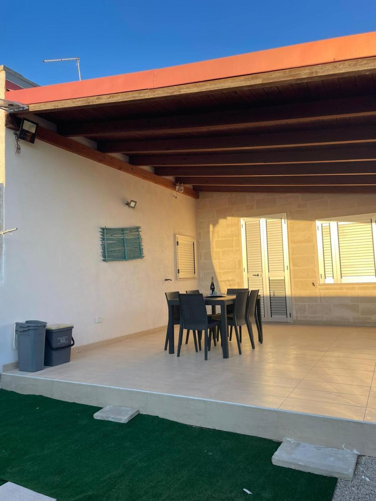 Vila Lu Sole, Lu Mare E Lu Ientu Torre Lapillo Exteriér fotografie